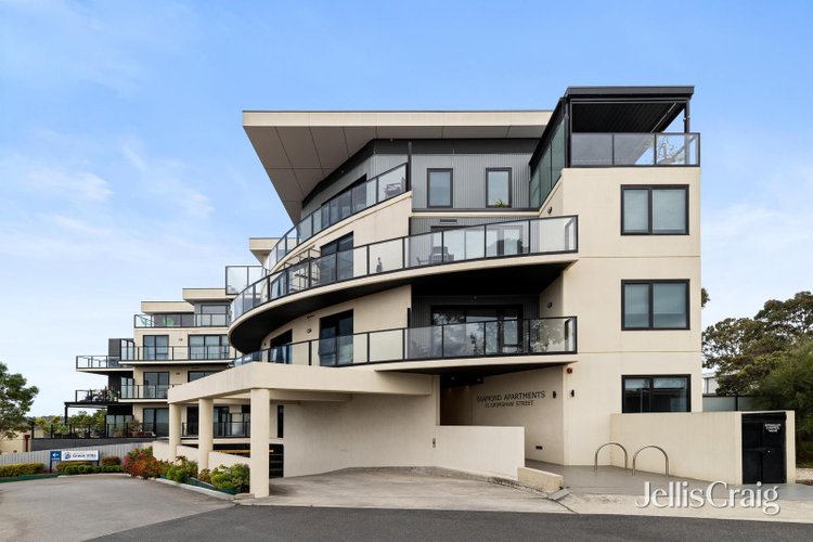103 31 Grimshaw Street Greensborough 3088