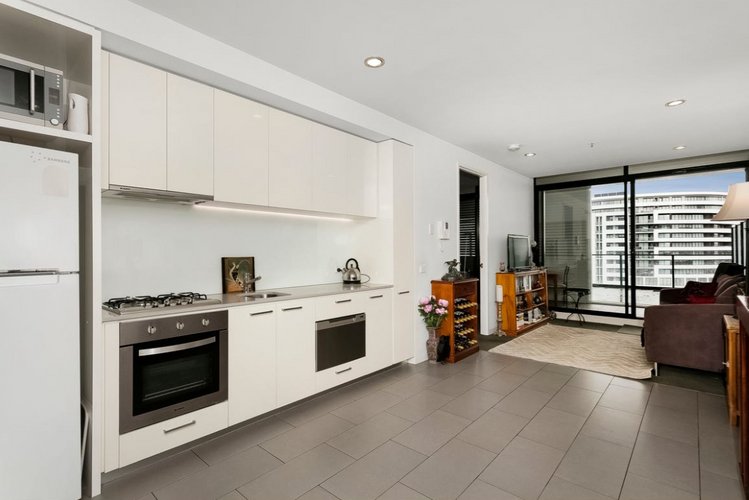 103/632 Doncaster Road Doncaster 3108