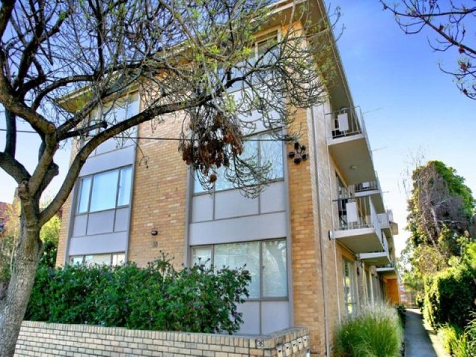 10 38 Scott Street Elwood 3184
