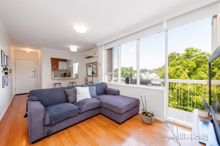 10/4 Powell Street South Yarra 3141