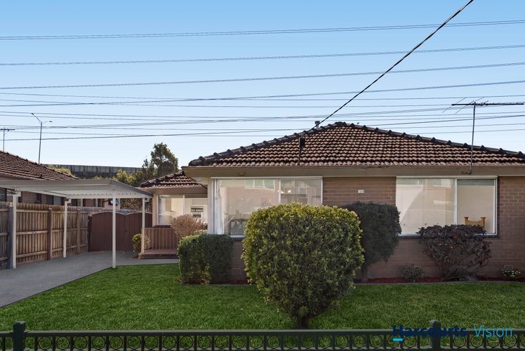 104 Sterling Drive Keilor East 3033