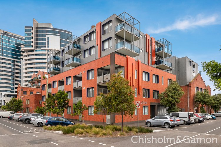 104/52 Dow Street Port Melbourne 3207