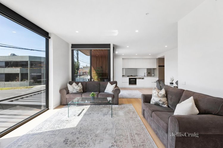 105 198 Whitehorse Road Balwyn 3103