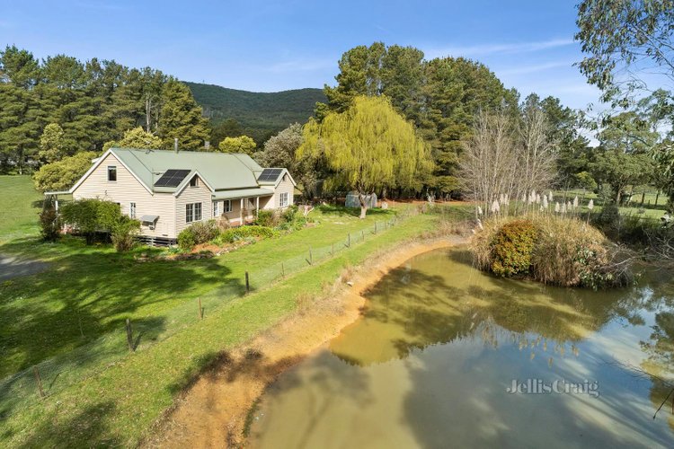 106 Boundary Road Woodend 3442