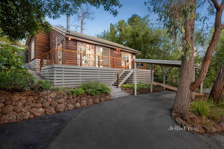 106 Commercial Road Mount Evelyn 3796