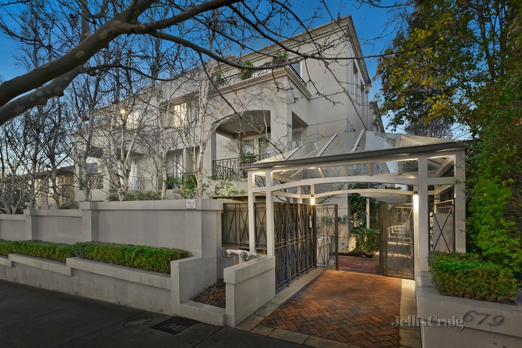 10/679 Toorak Road Toorak 3142