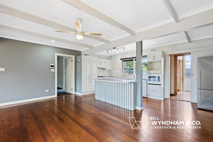 107 Main Road, Paynesville