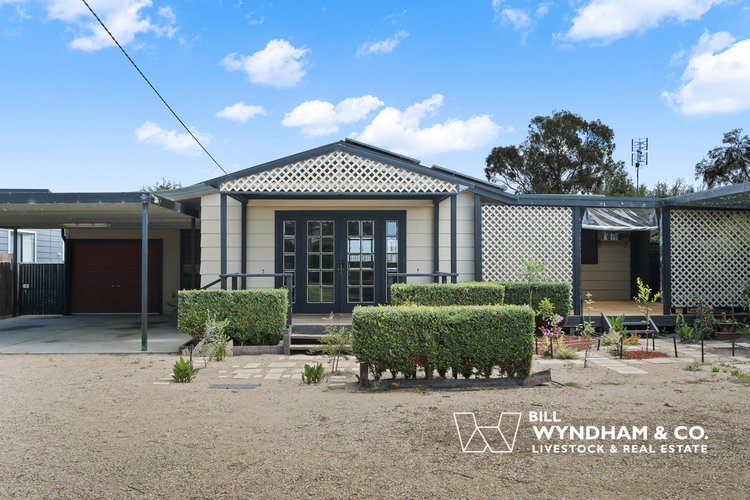 107 Main Road, Paynesville