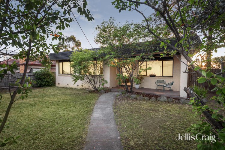 107 Mountain View Road Montmorency 3094