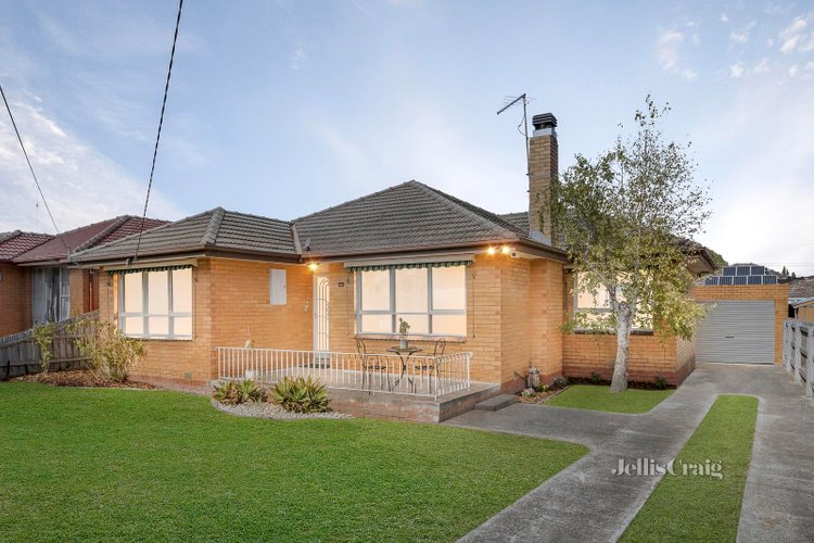 107 The Fairway Kingsbury 3083