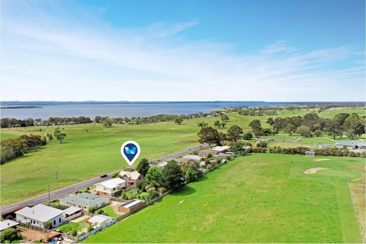 1070 Paynesville Road, Eagle Point