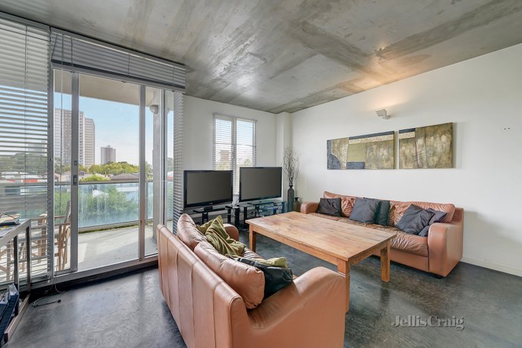 10/8 Hull Street Richmond 3121