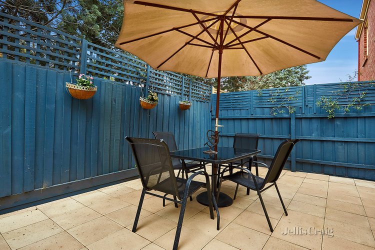 10/9-11 Willow Street Essendon 3040