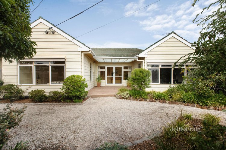 109 Rosslyn Avenue Seaford 3198