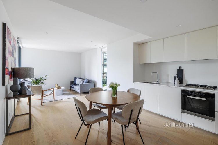 109 1 Evergreen Mews Armadale 3143