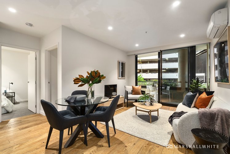 109/8 Daly Street