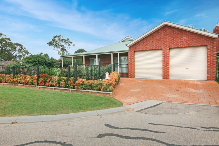 11 Alfred Place, Eastwood