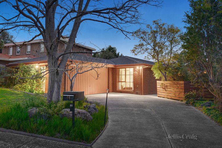 11 Apple Blossom Court Templestowe 3106