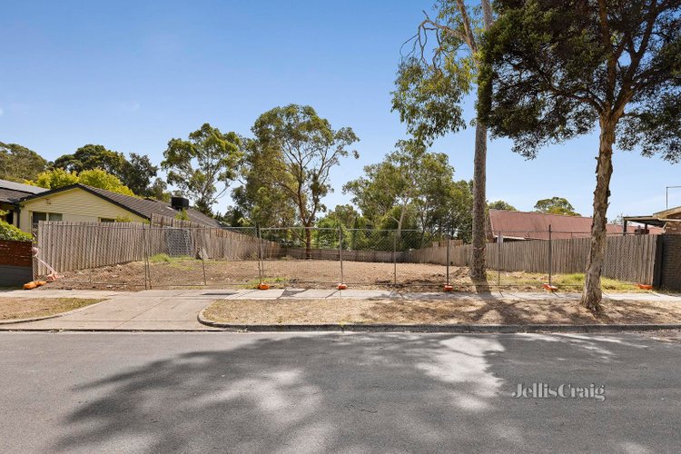 11 Arkarra Court Croydon North 3136