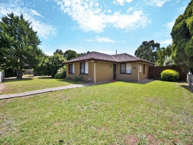 11 Bakewell Street Cranbourne 3977