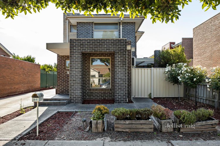 1 1 Bond Street Preston 3072