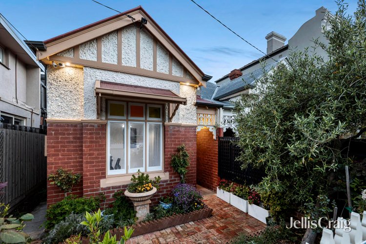 11 Byron Street Elwood 3184