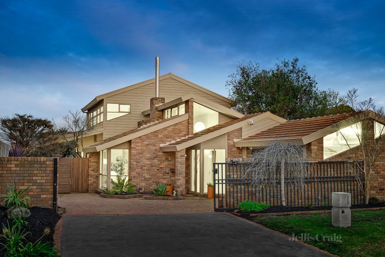 11 Carrington Court Burwood East 3151