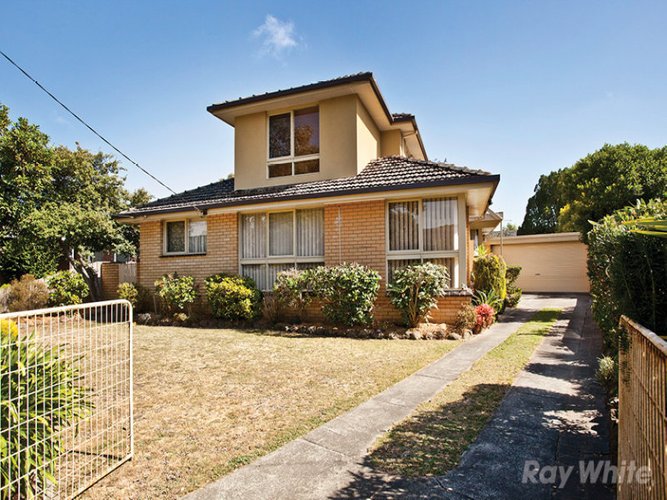 11 Chatswood Close Glen Waverley 3150