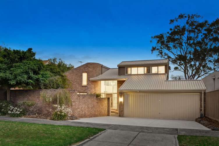 11 Clapham Street Balwyn 3103