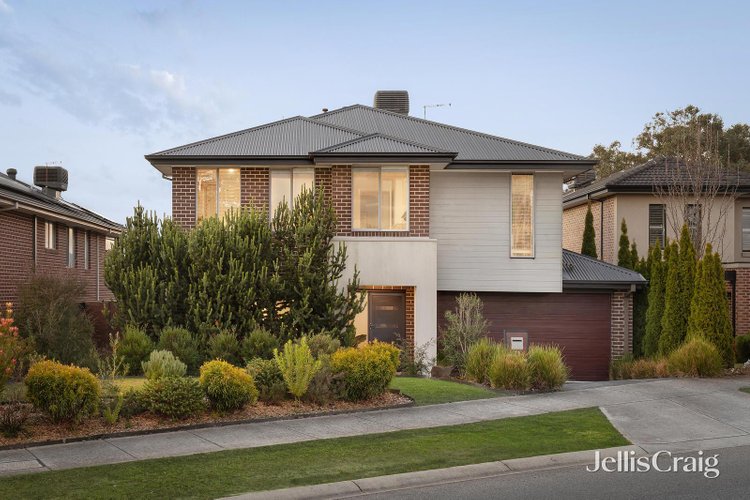 11 Collard Drive Diamond Creek 3089
