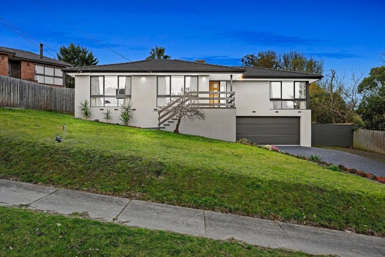 11 Corrong Crescent  Mooroolbark 3138