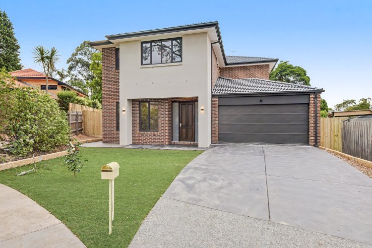 11 Corunna Court Glen Waverley 3150