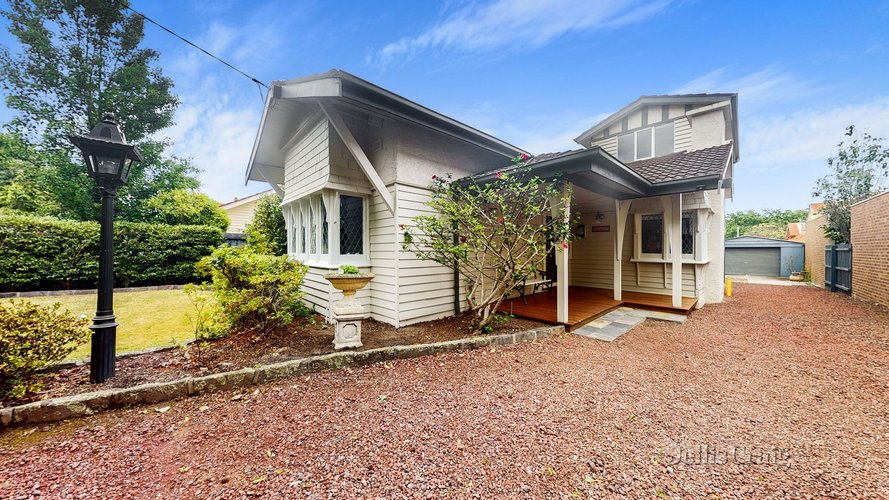 11 Courang Road Glen Iris 3146
