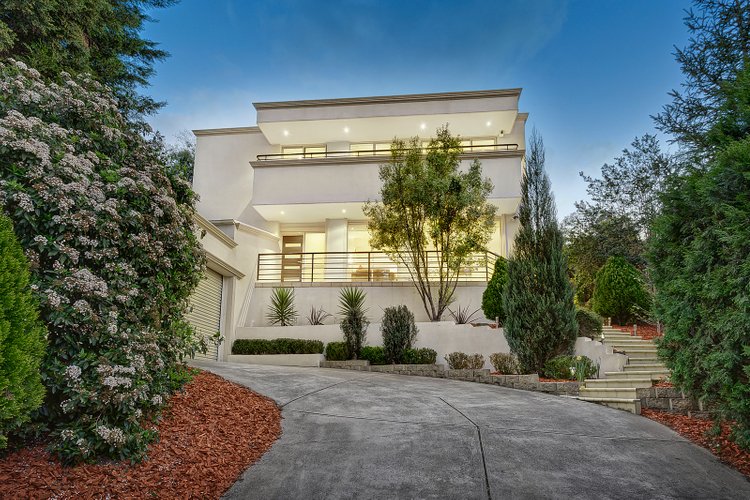 11 Debbie Place Ringwood North 3134