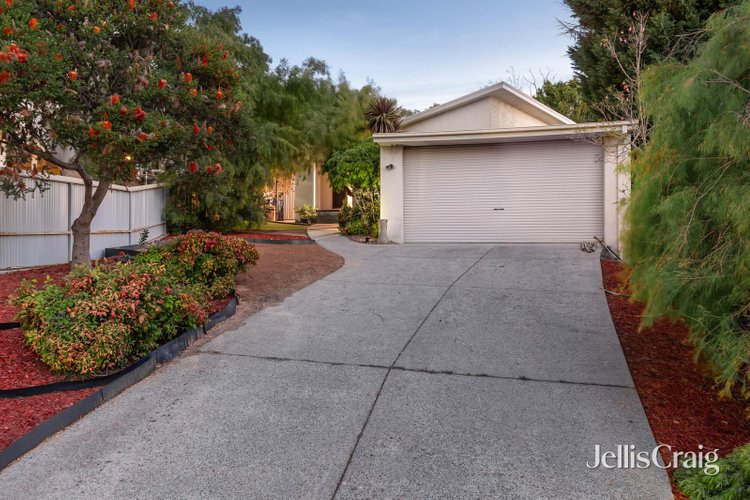 11 Elana Court Croydon North 3136