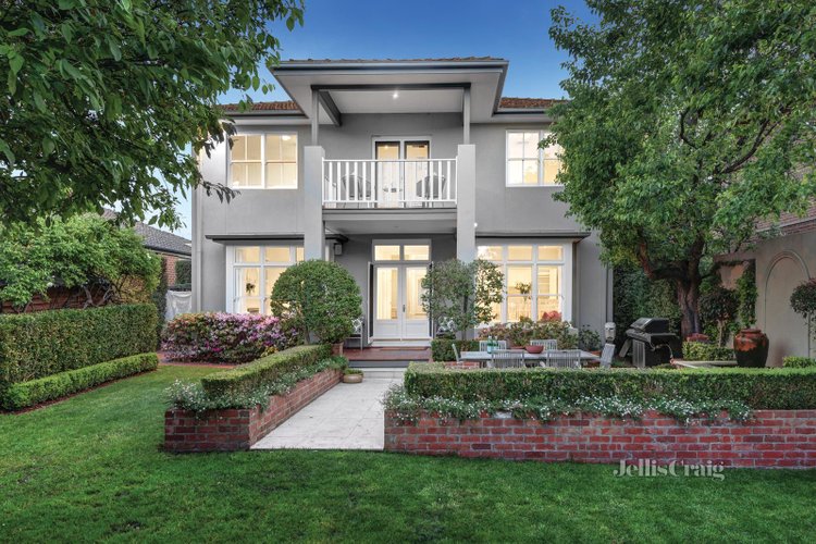 11 Ferndale Road Glen Iris 3146