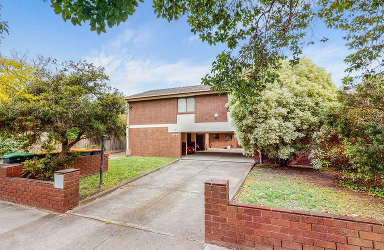 1/1 Forrester Street  Essendon 3040