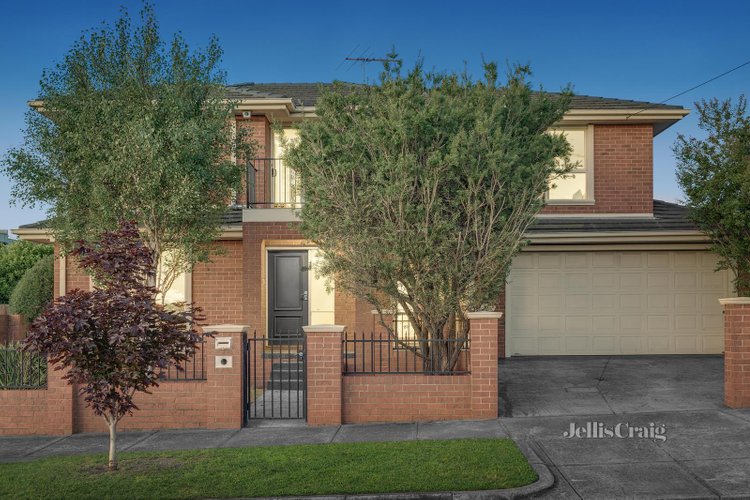 1 1 Garden Road Bentleigh East 3165