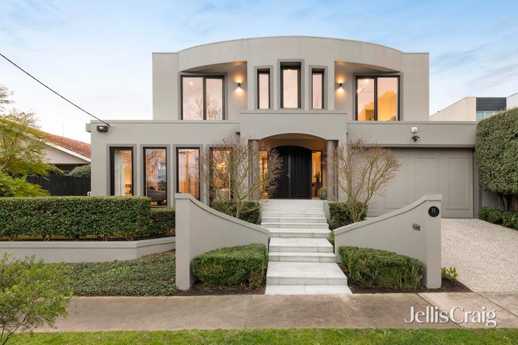 11 Guildford Road Surrey Hills 3127