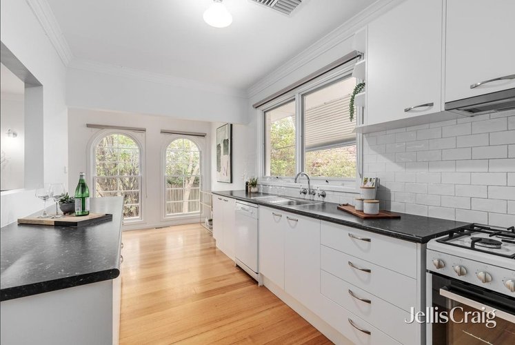 11 Kemp Avenue Mount Waverley 3149