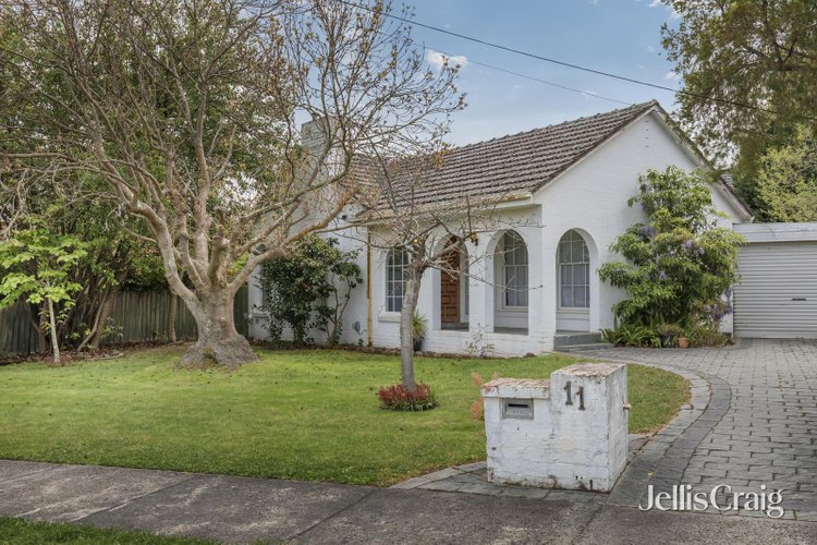 11 Kemp Avenue Mount Waverley 3149