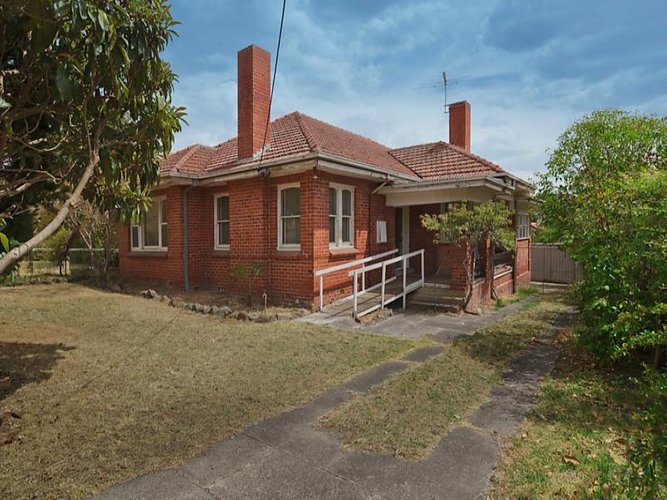 11 Logan Street Canterbury 3126