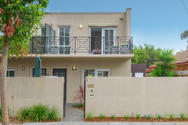 1/1 Lucy Street Gardenvale 3185