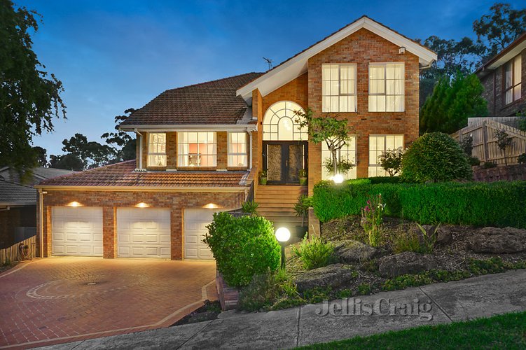 11 Macka  Avenue Greensborough 3088