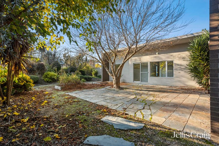 11 Main Road Campbells Creek 3451