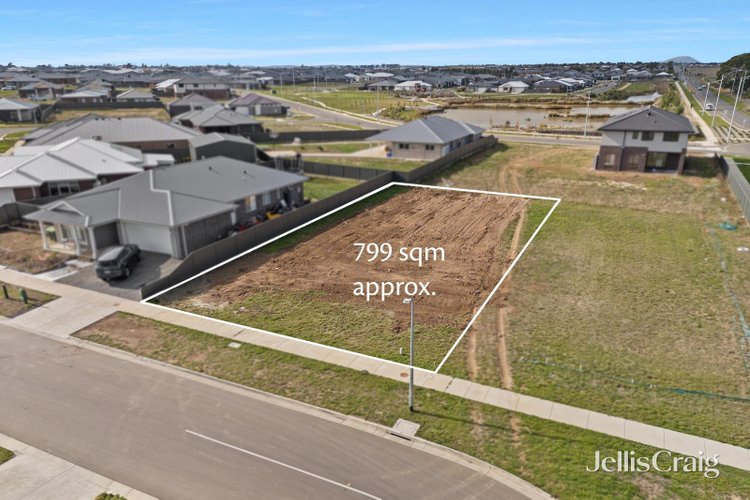 11 Maloney Street Lucas 3350