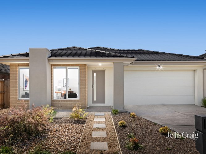 11 Melaan Way Clyde North 3978