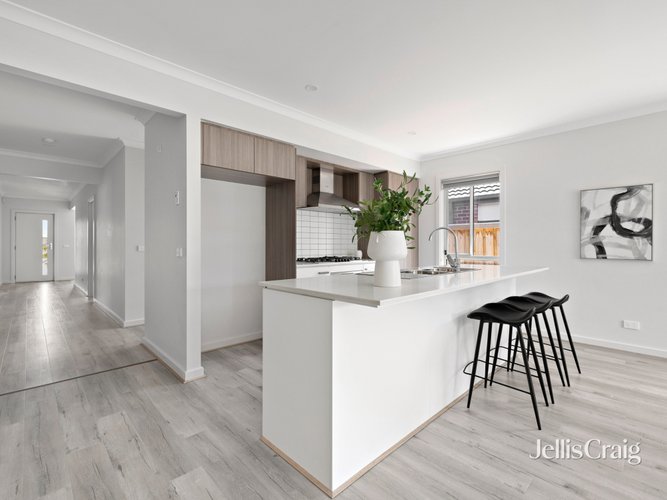 11 Melaan Way Clyde North 3978