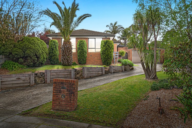 11 Melissa Court Mooroolbark 3138