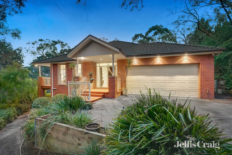 11 Merrill Crescent Warranwood 3134